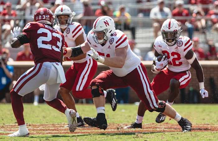 Cam Jurgens and Gabe Ervin 2021 vs Oklahoma cropped